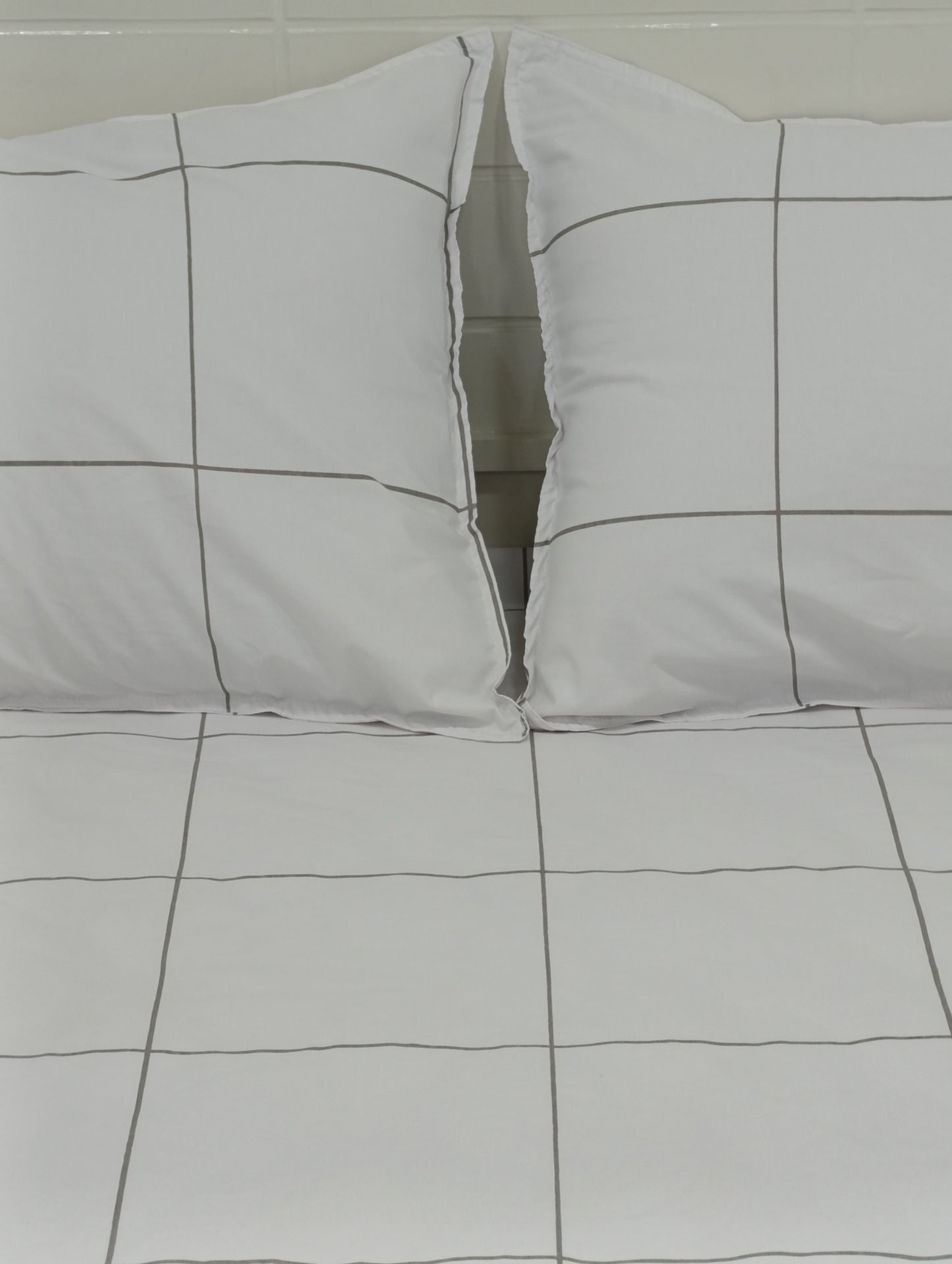 Cotton Bed Sheet Set - 3 Pieces  - Quadra
